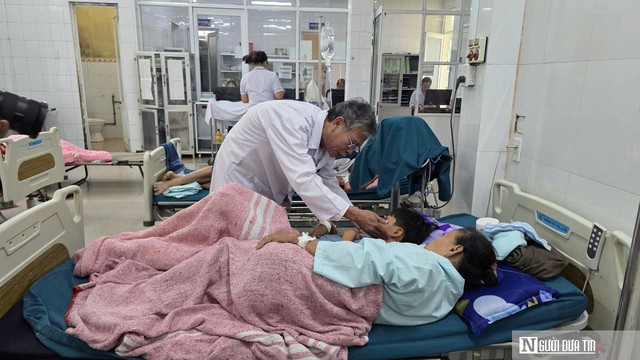 Ngộ độc bánh mỳ khiến nhiều người nhập viện: Thách thức trong khoảng trống quản lý cơ sở- Ảnh 2.