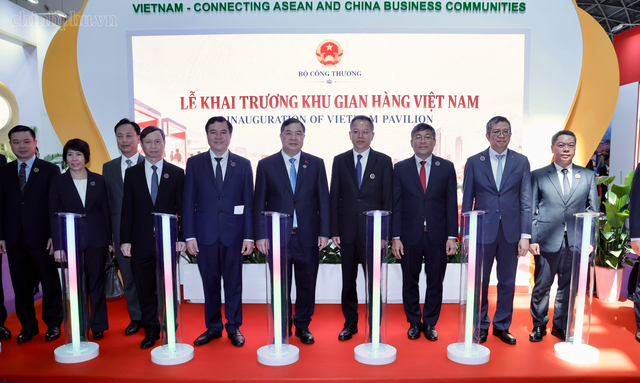 Phó Thủ tướng nêu 4 trọng tâm kết nối thị trường, hạ tầng và chuỗi cung ứng ASEAN - Trung Quốc- Ảnh 3.