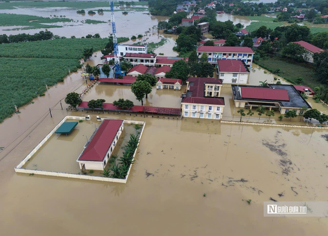 Mưa lớn kéo dài khiến sản xuất nông nghiệp nhiều nơi bị ảnh hưởng - Ảnh 1.