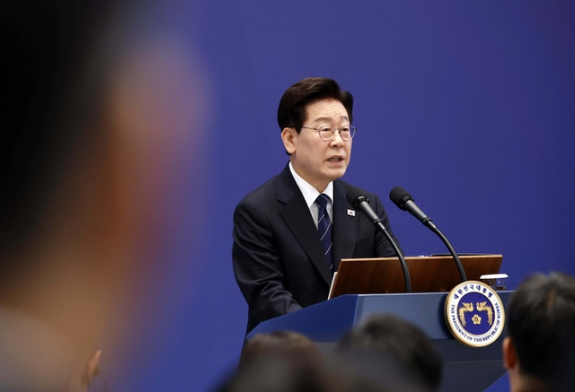 Tổng thống H&agrave;n Quốc Lee Jae Myung khẳng định sẽ kh&ocirc;ng t&aacute;i tranh cử- Ảnh 1.