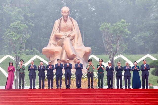 Ph&aacute;t biểu của Tổng B&iacute; thư, Chủ tịch nước T&ocirc; L&acirc;m tại Lễ Kỷ niệm 72 năm Ng&agrave;y B&aacute;c Hồ về thăm Đền H&ugrave;ng  - Ảnh 2.
