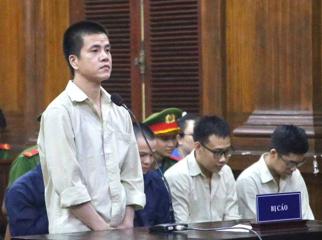 Tình tiết mới vụ thanh niên lừa đảo, kéo cả gia đình cùng bị truy tố với mình- Ảnh 1.