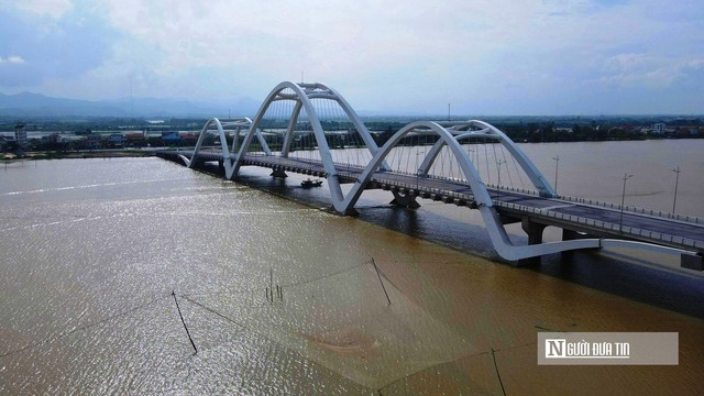 Cầu Nhật Lệ 3 đạt 96% khối lượng, phấn đấu thông xe trong tháng 12- Ảnh 6.