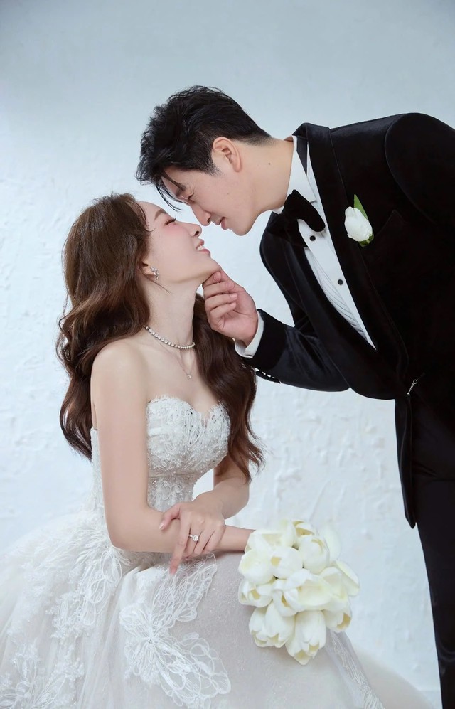 NSƯT Ngọc Quỳnh cưới lần ba - Ảnh 1.