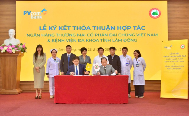 PVcomBank ký kết Thỏa thuận hợp tác với Bệnh viện Đa khoa tỉnh Lâm Đồng- Ảnh 1.