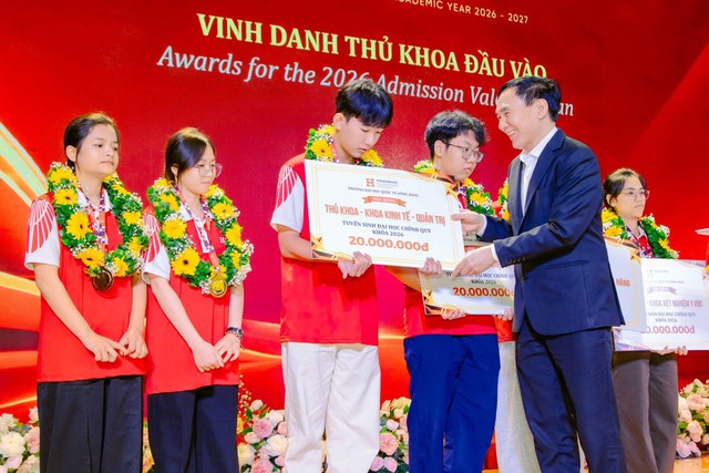 HIU khai giảng năm học 2026-2027, kết nối nhiều thế hệ sinh viên - Ảnh 2.