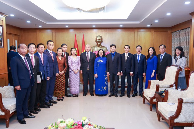 Chủ tịch Bùi Thị Minh Hoài tiếp Đoàn đại biểu cấp cao Hội Liên hiệp thanh niên Campuchia - Ảnh 3.