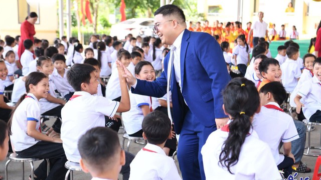 Đưa tiếng Anh đến gần hơn với học sinh vùng cao, biên giới, hải đảo- Ảnh 9.