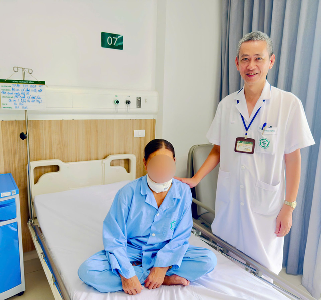 Người phụ nữ 58 tuổi nhập viện sau 16 ngày bị hóc xương cá- Ảnh 2.