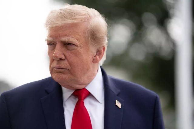 &Ocirc;ng Trump b&aacute;c bỏ đề nghị nới lỏng trừng phạt Iran - Ảnh 1.