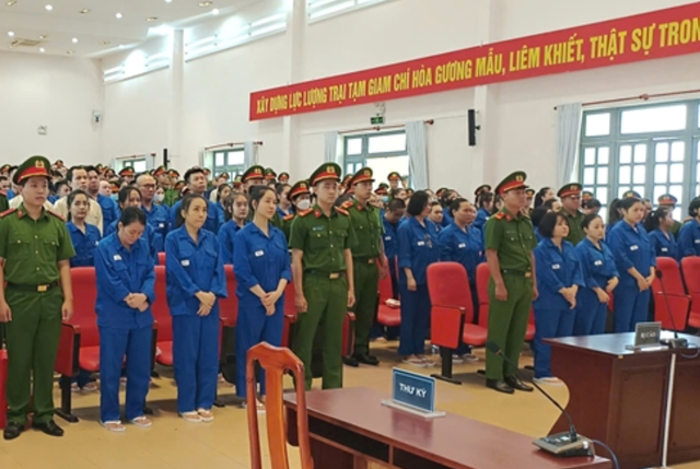 Chuyên án VN10: Chi Dân, An Tây và “cô tiên từ thiện" Trúc Phương lãnh án nặng- Ảnh 1.