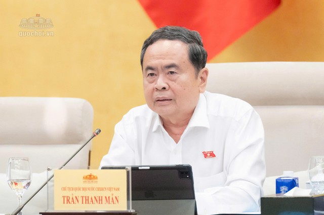 Đưa các luật, nghị quyết Quốc hội đã thông qua sớm đi vào cuộc sống - Ảnh 3.