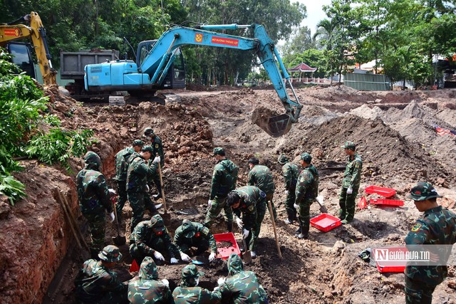 Thêm 11 bộ hài cốt liệt sĩ được tìm thấy tại Công viên Lê Thị Riêng, nâng tổng số lên 564- Ảnh 1.