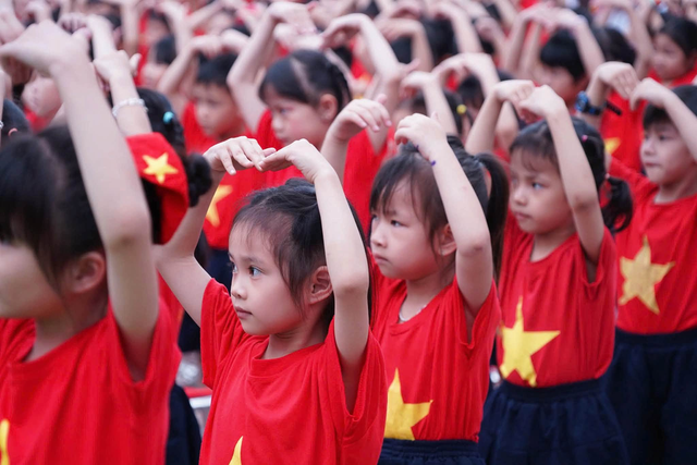 Bộ GD&ĐT chốt chương tr&igrave;nh khai giảng 5/9: C&aacute;c trường tr&ecirc;n cả nước sẽ l&agrave;m g&igrave; c&ugrave;ng l&uacute;c? - Ảnh 1.