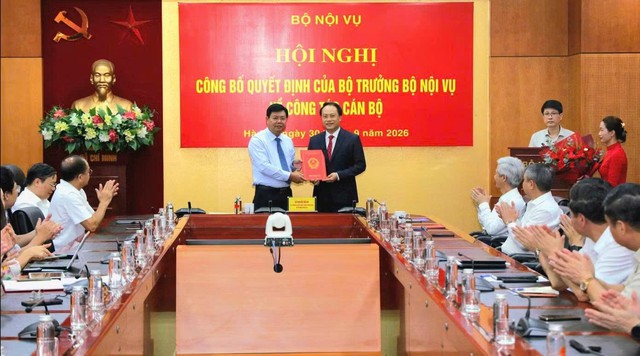 Phó giám đốc Sở Nội vụ Hưng Yên giữ chức Cục trưởng Cục Việc làm - Ảnh 1.
