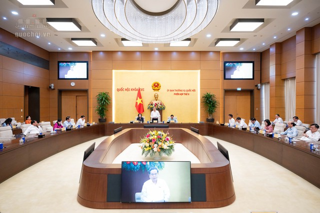 Chủ tịch Quốc hội: Kh&ocirc;ng đưa vấn đề chưa ch&iacute;n, chưa r&otilde; ra Quốc hội - Ảnh 2.