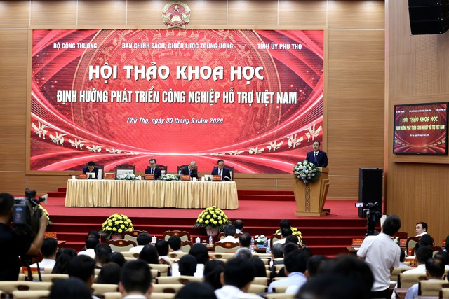 "Không có quốc gia nào trở thành nước công nghiệp phát triển chỉ bằng lắp ráp" - Ảnh 3.