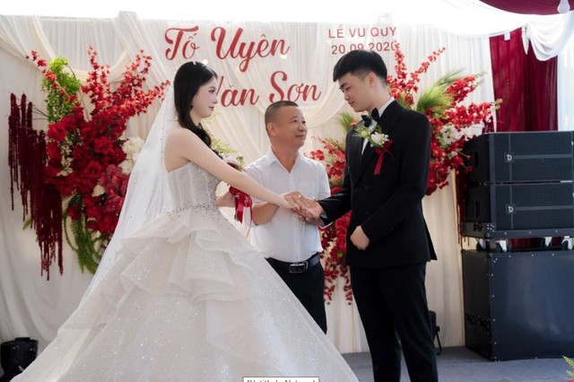 Con gái lấy chồng cách nhà 6km, người bố "khóc như mưa"- Ảnh 2.
