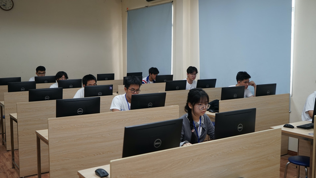Loạt đại học Việt Nam "tụt hạng" trong bảng xếp hạng thế giới 2027 - Ảnh 1.