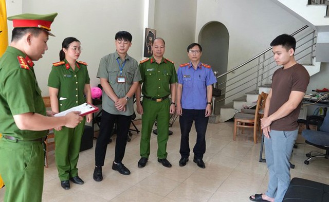 Khởi tố đối tượng lừa dối hơn 4.800 khách hàng, thu lợi bất chính hơn 178 triệu đồng- Ảnh 2.