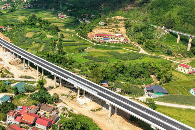 Nghiên cứu khai thác tạm miễn phí 2 tuyến cao tốc dịp Tết 2027 - Ảnh 1.
