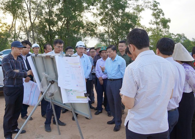 Quyết liệt tháo gỡ “nút thắt”, đẩy nhanh tiến độ các dự án trọng điểm- Ảnh 3.