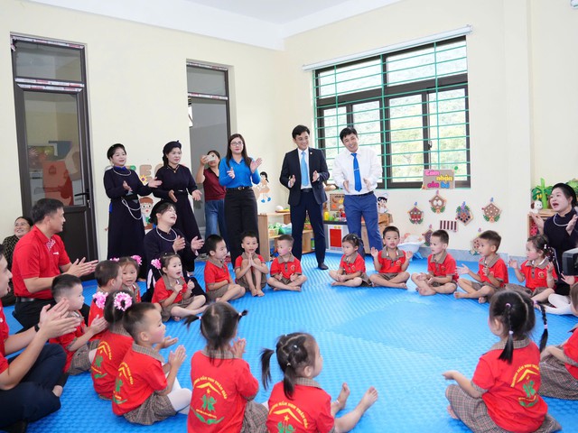 Bảo Việt dành 1 tỷ đồng trao học bổng “Bảo Việt - Vì tương lai Việt” cho sinh viên Đại học Kinh tế Quốc dân năm học 2026 - 2027 - Ảnh 5.
