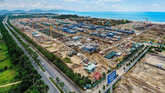 Hàng trăm căn nhà phố, biệt thự sắp hoàn thiện, Blanca City “thay da đổi thịt” sau hơn một năm- Ảnh 6.