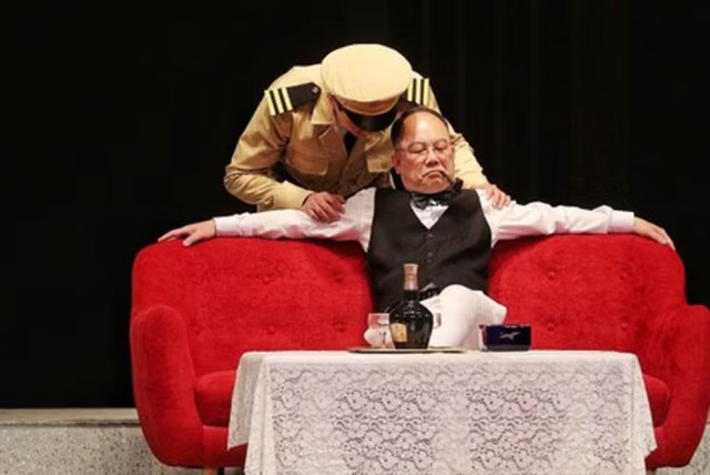 Nam diễn viên "Của để dành" ngoài đời là Trung tá công an, 58 tuổi đón niềm vui đặc biệt- Ảnh 2.