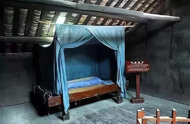 Hé lộ lý do du khách không được vào thăm lãnh cung của Tử ...