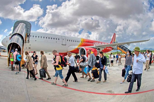 Sản lượng khách quốc tế qua đường hàng không tăng gần 500%: Thị trường du