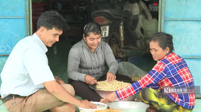 "Tuyên truyền, phổ biến giáo dục pháp luật là khâu đầu tiên đưa pháp luật vào đời sống"- Ảnh 3.