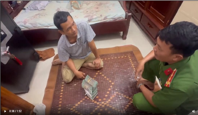 Trộm 1,8 tỷ đồng trong cốp xe của nhân viên ngân hàng, đối tượng sa lưới sau gần 12 giờ- Ảnh 2.