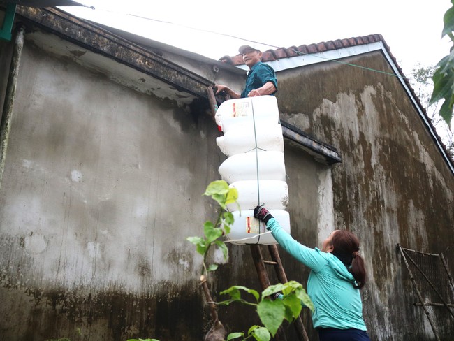 Đà Nẵng trước bão số 13: Chưa kịp nguôi nỗi đau sau mưa lũ, lại gồng mình trong nỗi lo mới- Ảnh 5.