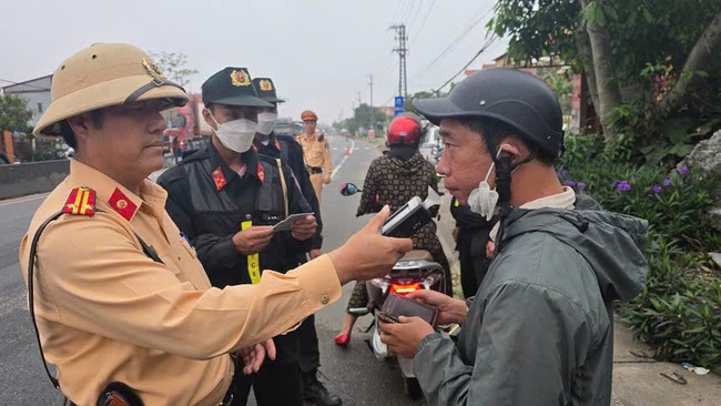 Công an Quảng Bình nỗ lực sau 1 tuần thực hiện công an 2 cấp- Ảnh 2.