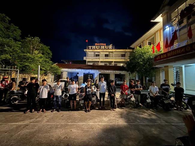 Xử lý 50 trường hợp vi phạm giao thông tại trung tâm du lịch của Quảng Bình- Ảnh 1. Xử lý 50 trường hợp vi phạm giao thông tại trung tâm du lịch của Quảng Bình- Ảnh 1.