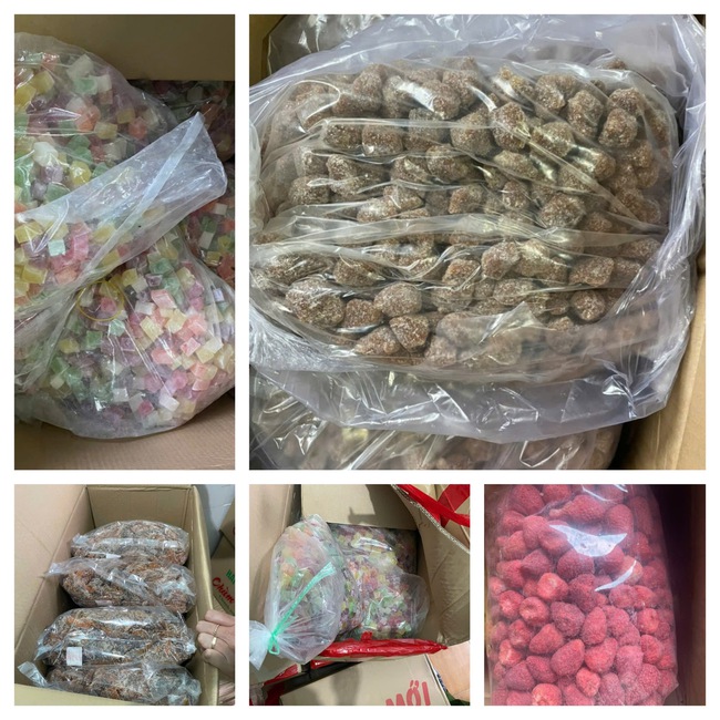 Phát hiện 1.666kg bánh kẹo, trái cây sấy không rõ nguồn gốc tại Lâm Đồng- Ảnh 2. Phát hiện 1.666kg bánh kẹo, trái cây sấy không rõ nguồn gốc tại Lâm Đồng- Ảnh 2.