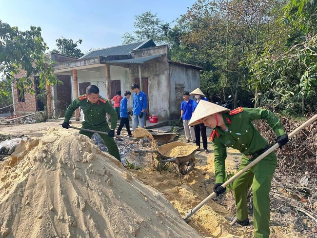 Chương trình xóa nhà tạm, nhà dột nát ở Quảng Bình đạt nhiều kết quả tích cực.- Ảnh 1. Chương trình xóa nhà tạm, nhà dột nát ở Quảng Bình đạt nhiều kết quả tích cực.- Ảnh 1.