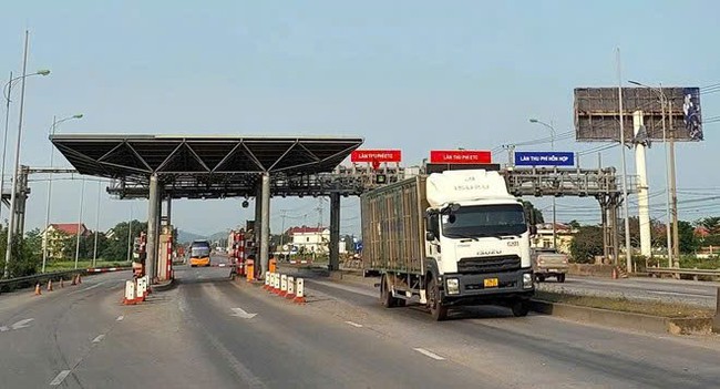 Tổng hợp số ô tô cán bộ tỉnh Quảng Trị cũ để đề xuất giảm phí BOT- Ảnh 1.