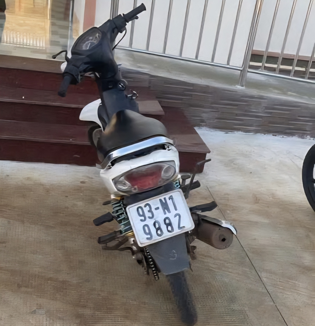 Bắt giữ đối tượng cướp tài sản sau 24h gây án- Ảnh 3. Bắt giữ đối tượng cướp tài sản sau 24h gây án- Ảnh 3.