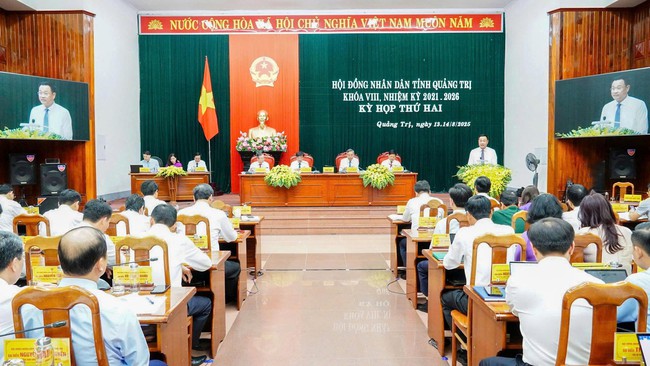 Quảng Trị thông qua nghị quyết hỗ trợ cán bộ chưa có nhà công vụ- Ảnh 1.