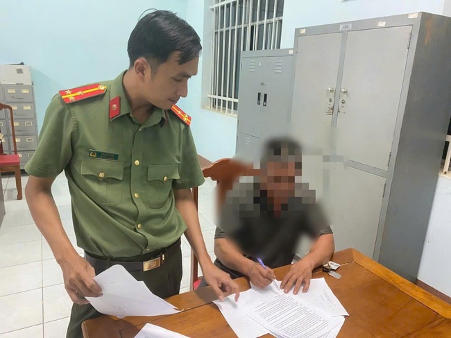 Đồng Nai: Liên tiếp xử phạt cá nhân cung cấp, chia sẻ thông tin giả mạo, sai sự thật trên không gian mạng- Ảnh 2. Đồng Nai: Liên tiếp xử phạt cá nhân cung cấp, chia sẻ thông tin giả mạo, sai sự thật trên không gian mạng- Ảnh 2.