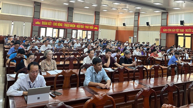 Chi hội Luật gia Trung t&acirc;m Tư vấn ph&aacute;p luật Bi&ecirc;n H&ograve;a tuy&ecirc;n truyền ph&aacute;p luật về bầu cử tại phường Trấn Bi&ecirc;n- Ảnh 3.