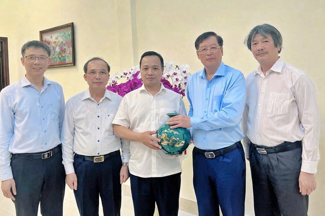 Ph&oacute; Chủ tịch thường trực Hội Luật gia Việt Nam l&agrave;m việc với Hội Luật gia tỉnh Điện Bi&ecirc;n- Ảnh 4.