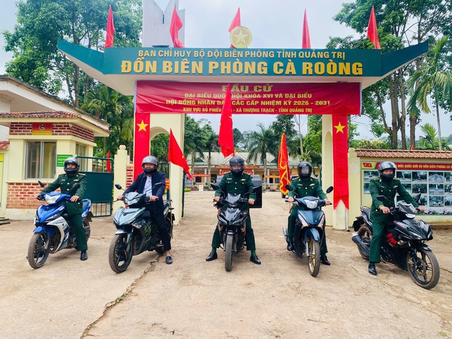 V&ugrave;ng bi&ecirc;n giới Quảng Trị rộn r&agrave;ng trước ng&agrave;y hội non s&ocirc;ng- Ảnh 8.