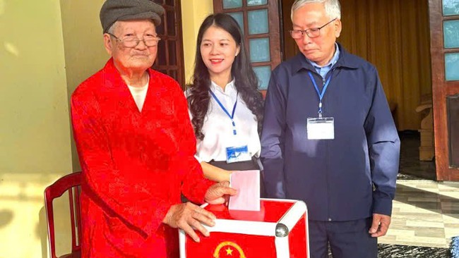 &Yacute; thức tr&aacute;ch nhiệm c&ocirc;ng d&acirc;n, nhiều ngư d&acirc;n về sớm kịp tham gia ng&agrave;y hội của đất nước- Ảnh 3.