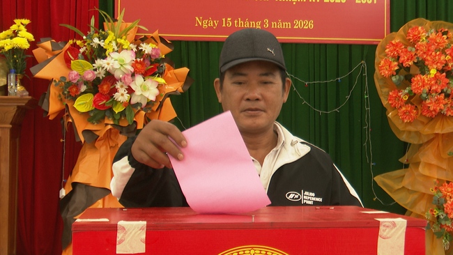 &Yacute; thức tr&aacute;ch nhiệm c&ocirc;ng d&acirc;n, nhiều ngư d&acirc;n về sớm kịp tham gia ng&agrave;y hội của đất nước- Ảnh 1.