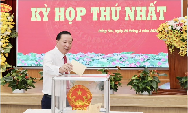 Kỳ họp thứ nhất HĐND tỉnh Đồng Nai kh&oacute;a XI: Kiện to&agrave;n bộ m&aacute;y, khởi đầu chặng đường ph&aacute;t triển mới- Ảnh 6.