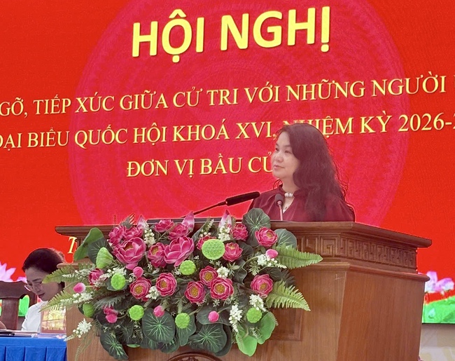 B&agrave; Nguyễn Quỳnh Li&ecirc;n tiếp x&uacute;c cử tri x&atilde; An Bi&ecirc;n, An T&acirc;y, tỉnh An Giang- Ảnh 3.