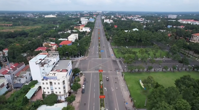 Đồng Nai trước &ldquo;c&uacute; h&iacute;ch&rdquo; lịch sử: Tiến gần mục ti&ecirc;u th&agrave;nh phố trực thuộc Trung ương- Ảnh 3.